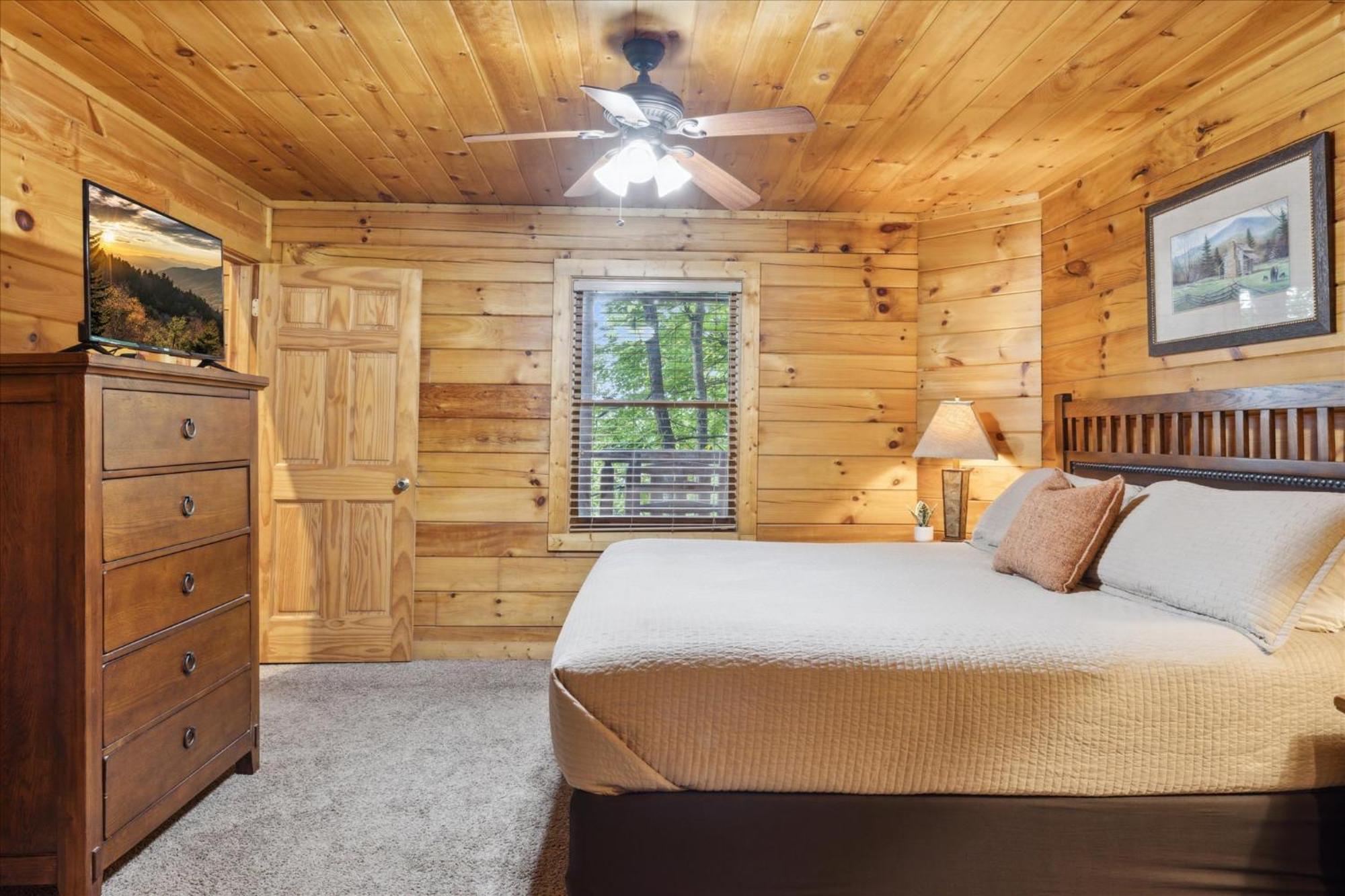 Views, Game Room And Hot Tub Bearway To Heaven Севьервилл Экстерьер фото