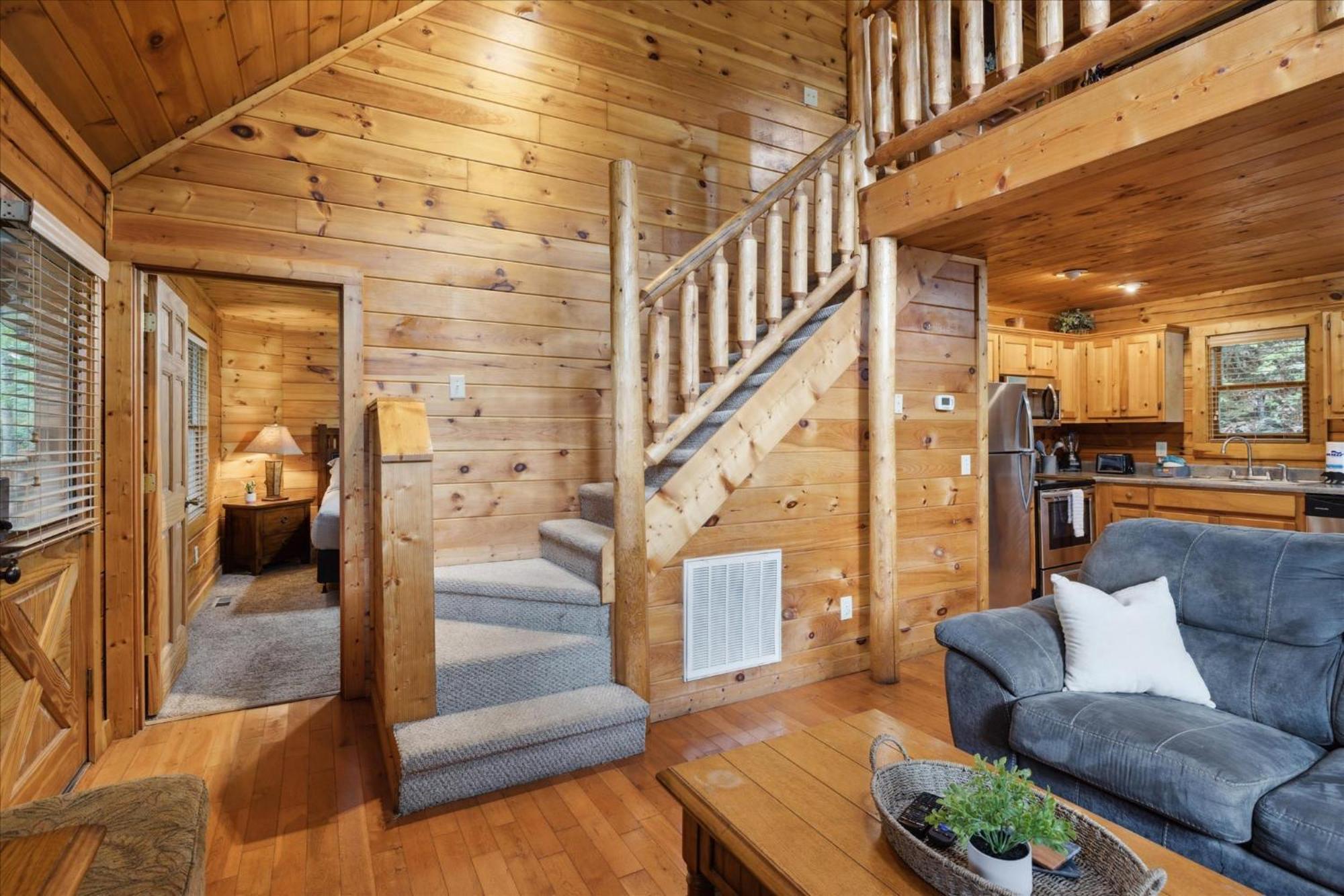 Views, Game Room And Hot Tub Bearway To Heaven Севьервилл Экстерьер фото