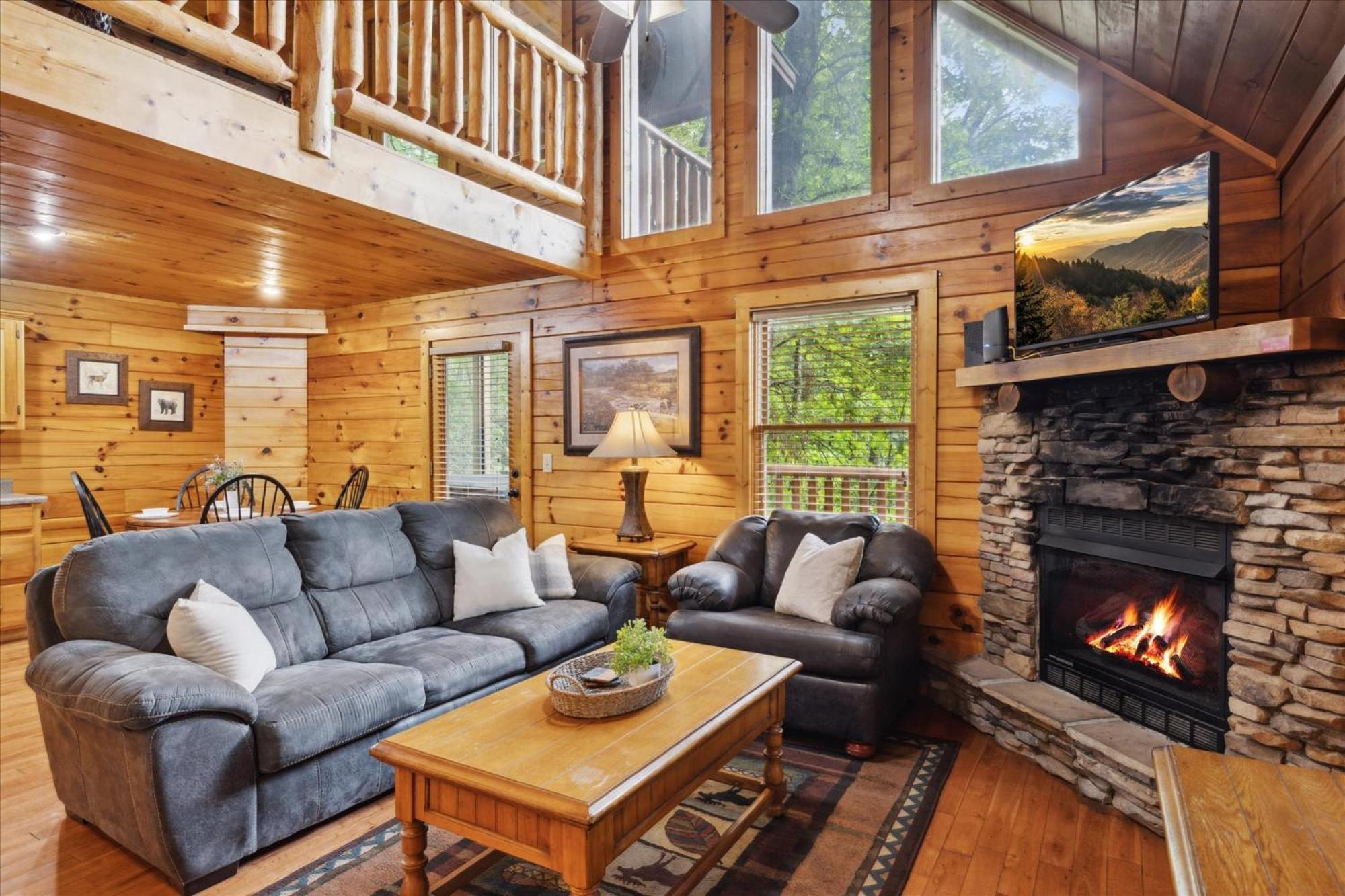 Views, Game Room And Hot Tub Bearway To Heaven Севьервилл Экстерьер фото